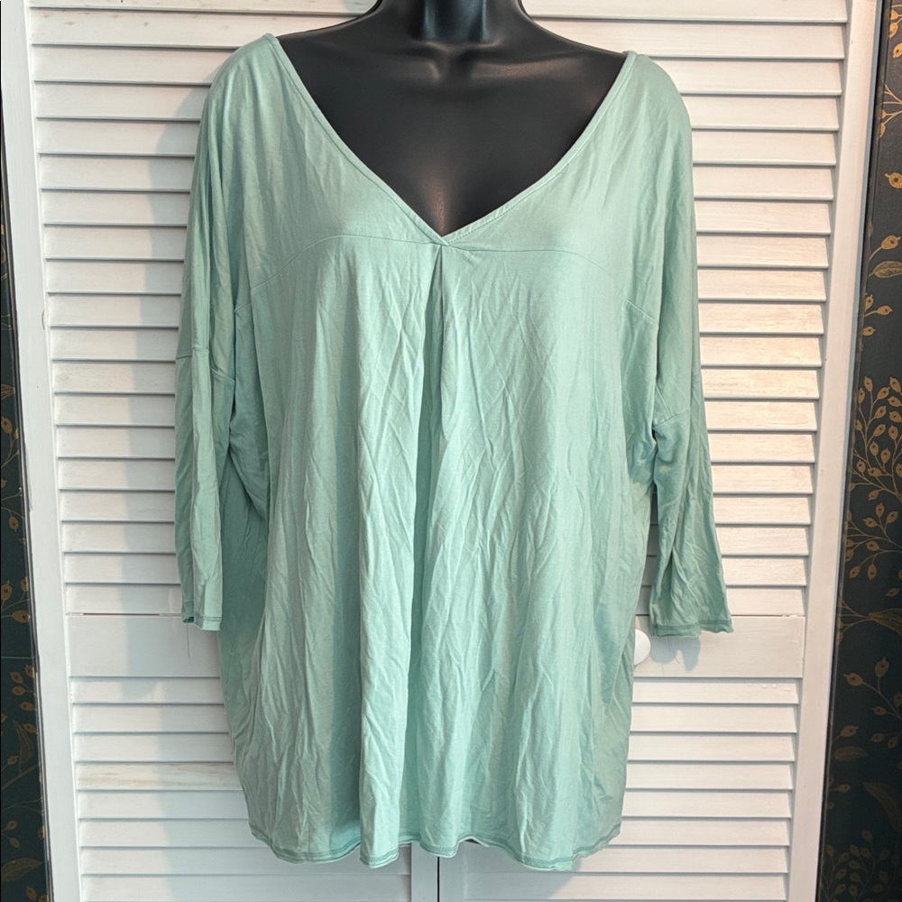 Kerisma Seafoam V-Neck Long Sleeve Top